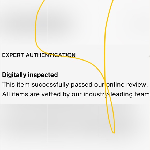 AUTHENTIC 💯% Gucci Heart Shape Coin Purse with Dust Bag - Picture 7 of 14